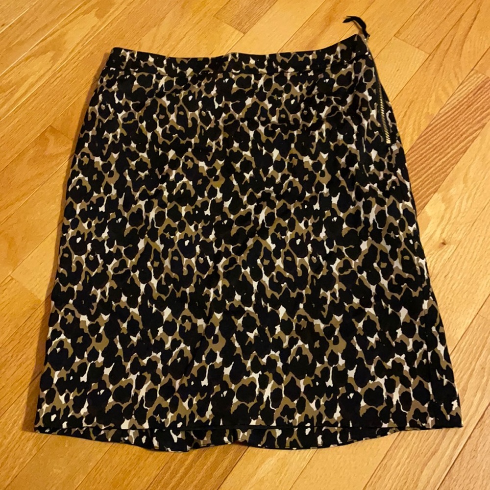 Silk leopard print skirt size 2